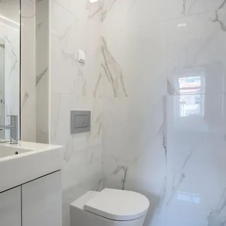 Belo Com Wc Privativo * Lissabon